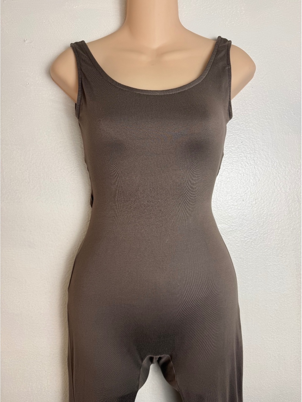 Fashion Nova XS Brown Cutout Back Ruched Flare Leg Stretch Jumpsuit